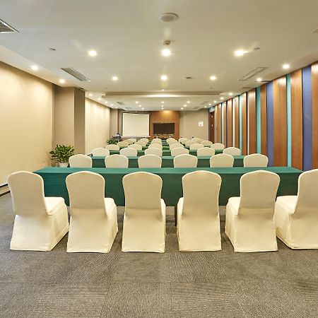 Holiday Inn Express Nanjing Xuanwu Lake By Ihg Exterior foto